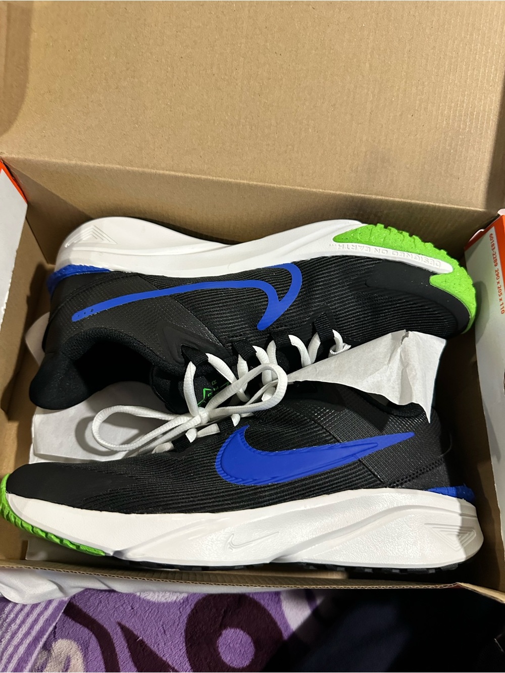 Nike Star Runner 4 - (Brand New in box) - 6Y - same as 7.5w or 6m